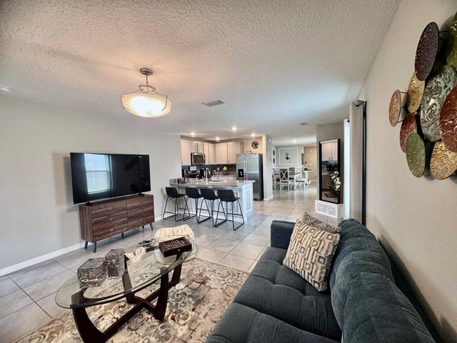 16605 MOSAIC OAR DRIVE, Wimauma, FL 33598