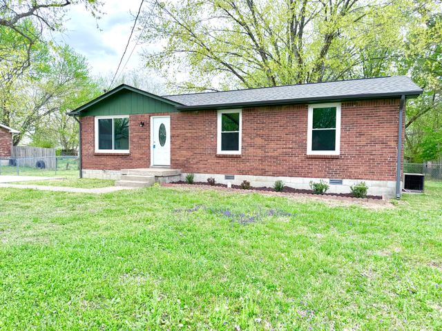 511 Jewel Dr, Clarksville, TN 37042