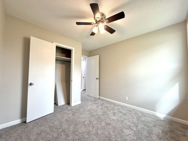 511 Jewel Dr, Clarksville, TN 37042