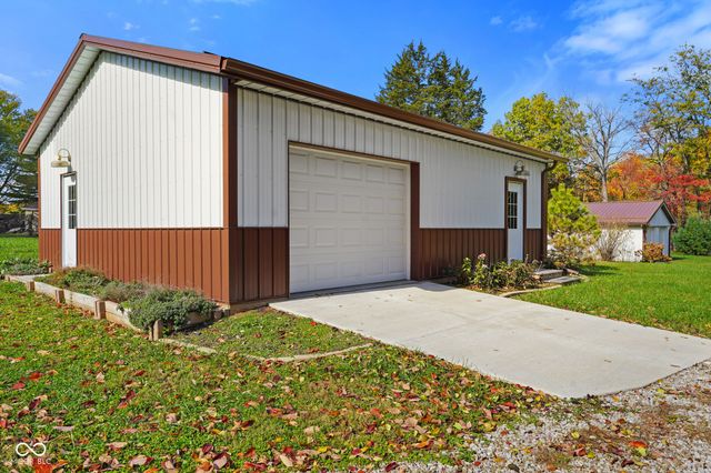 6991 N Baltimore Road, Monrovia, IN 46157