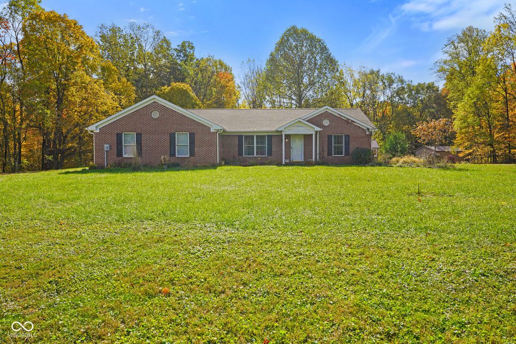 6991 N Baltimore Road, Monrovia, IN 46157