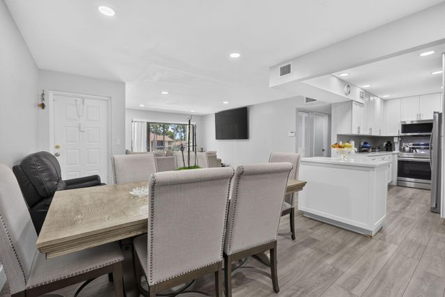 820 Sky Pine Way H2, Greenacres, FL 33415