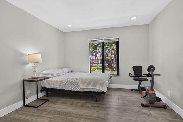 820 Sky Pine Way H2, Greenacres, FL 33415