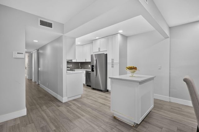 820 Sky Pine Way H2, Greenacres, FL 33415