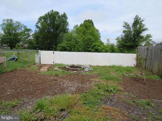 77 BRAITHWAITE LN, Quakertown, PA 18951