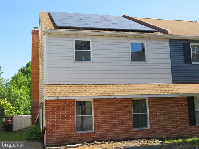 77 BRAITHWAITE LN, Quakertown, PA 18951