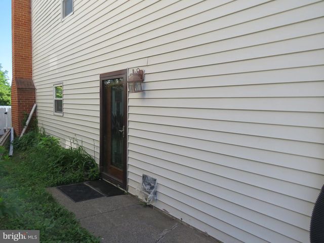 77 BRAITHWAITE LN, Quakertown, PA 18951