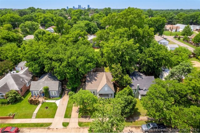 216 S Knoxville Avenue, Tulsa, OK 74112