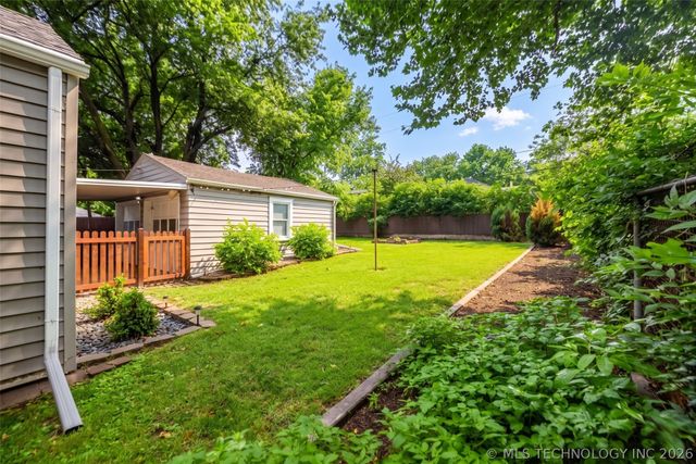 216 S Knoxville Avenue, Tulsa, OK 74112