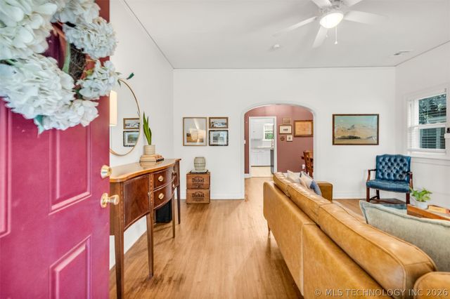 216 S Knoxville Avenue, Tulsa, OK 74112