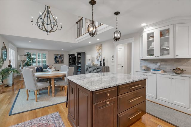 68 Wolf Hill Road, Smithfield, RI 02917