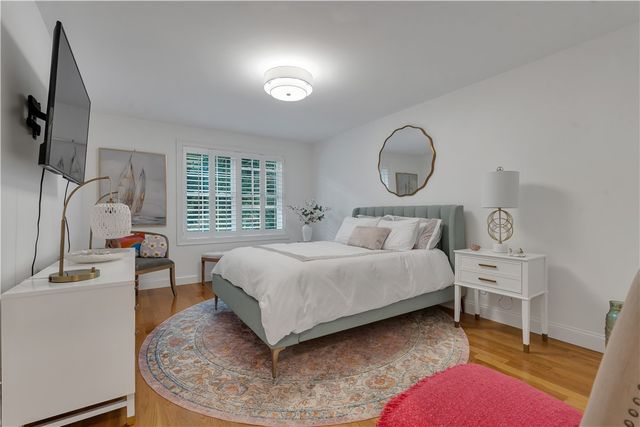 68 Wolf Hill Road, Smithfield, RI 02917