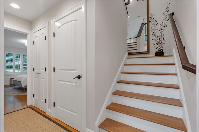 68 Wolf Hill Road, Smithfield, RI 02917