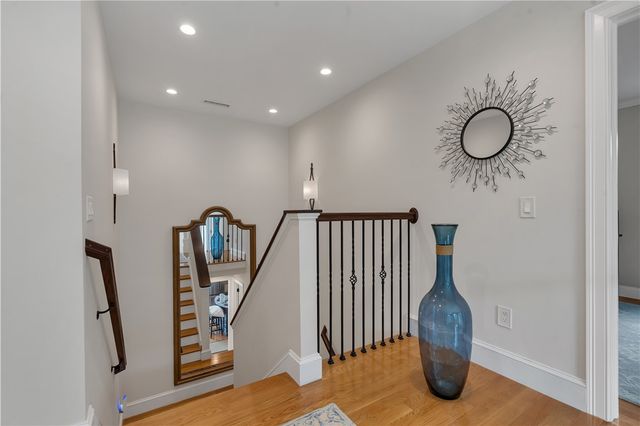 68 Wolf Hill Road, Smithfield, RI 02917