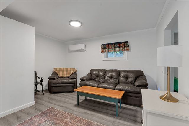 68 Wolf Hill Road, Smithfield, RI 02917