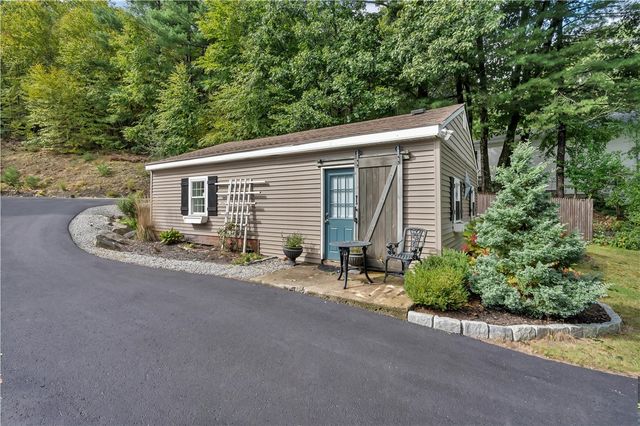 68 Wolf Hill Road, Smithfield, RI 02917