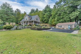 68 Wolf Hill Road, Smithfield, RI 02917