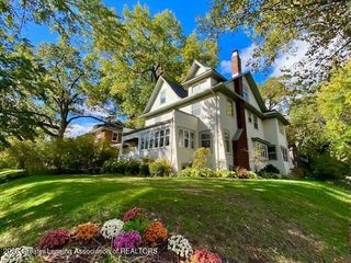 1357 SE Alexander Street, Grand Rapids, MI 49506