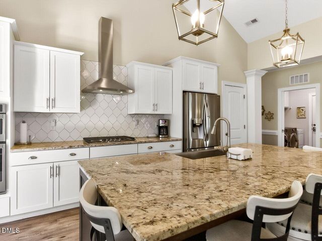 20 Bowhill Drive, Clayton, NC 27527