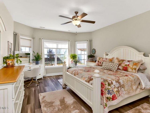 20 Bowhill Drive, Clayton, NC 27527