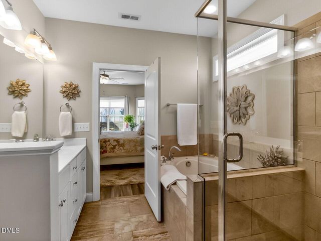 20 Bowhill Drive, Clayton, NC 27527