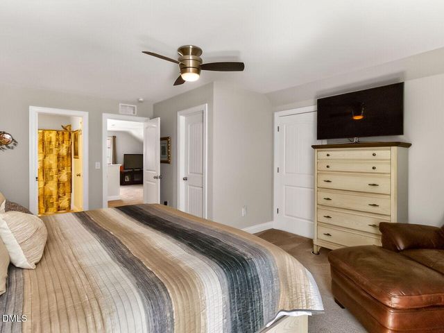 20 Bowhill Drive, Clayton, NC 27527