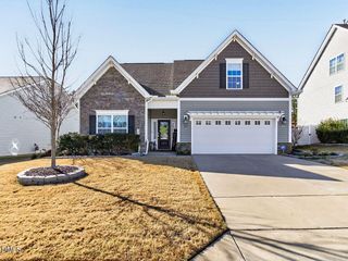 20 Bowhill Drive, Clayton, NC 27527
