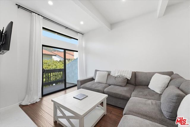 1544 Michael Lane, Los Angeles, CA 90272