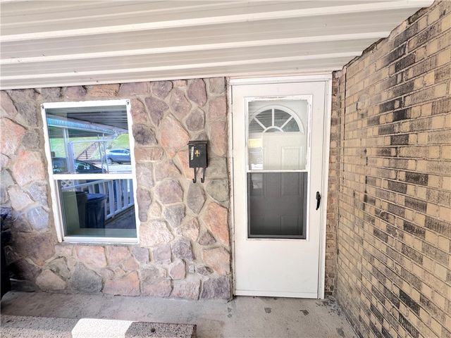 2528 Homehurst Ave, Overbrook, PA 15234