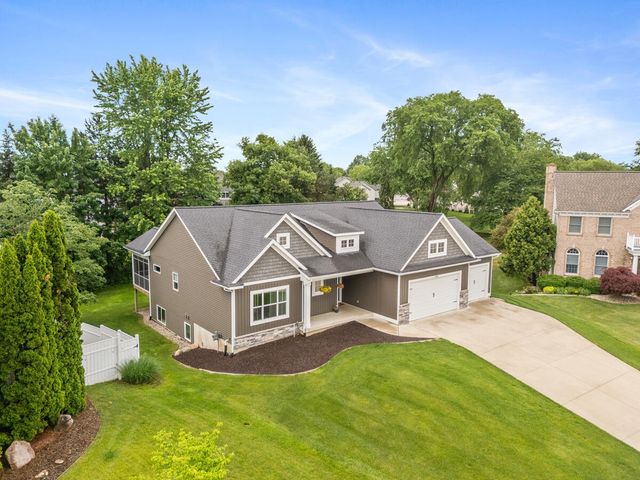 1422 Crystalline Drive Se, Gaines Twp, MI 49316