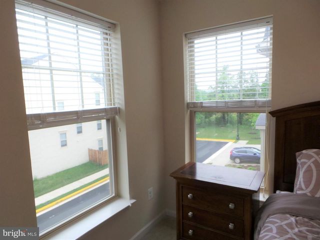 25278 ARROWROOT TER, Chantilly, VA 20152
