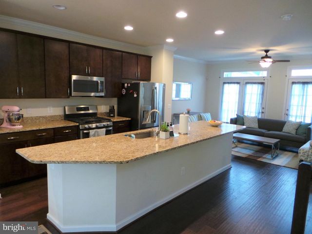25278 ARROWROOT TER, Chantilly, VA 20152
