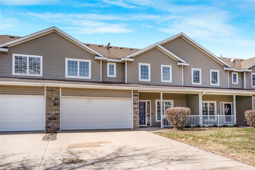 10603 Hickory Drive 2, Urbandale, IA 50322