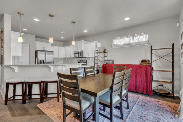 713 Condor Dr, Cheney, WA 99004