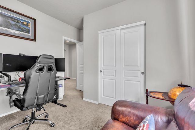 713 Condor Dr, Cheney, WA 99004
