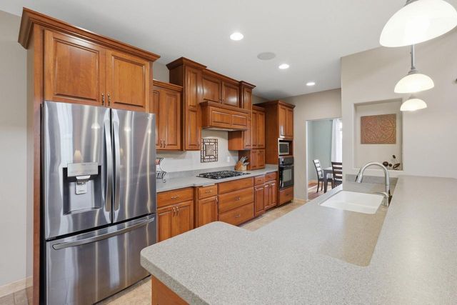 292 Maple Heights Road, Marshall, WI 53559