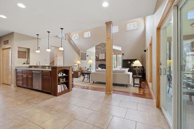 292 Maple Heights Road, Marshall, WI 53559