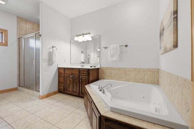 292 Maple Heights Road, Marshall, WI 53559