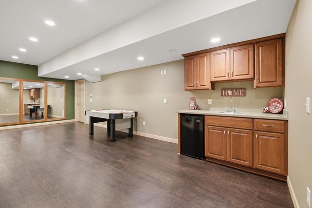 292 Maple Heights Road, Marshall, WI 53559