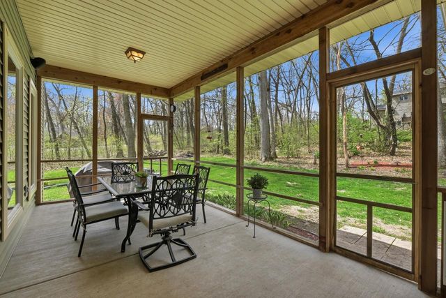 292 Maple Heights Road, Marshall, WI 53559