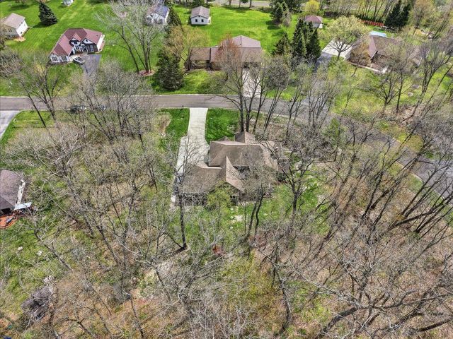 292 Maple Heights Road, Marshall, WI 53559