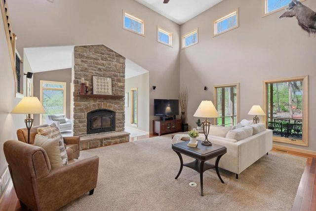 292 Maple Heights Road, Marshall, WI 53559