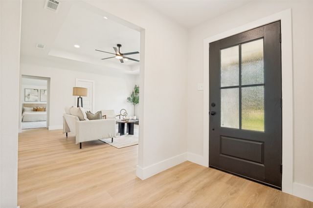 109 Shadow Drive, Red Oak, TX 75154