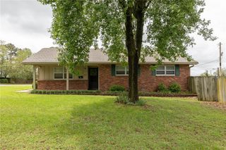1603 Delaware Place, Springdale, AR 72764