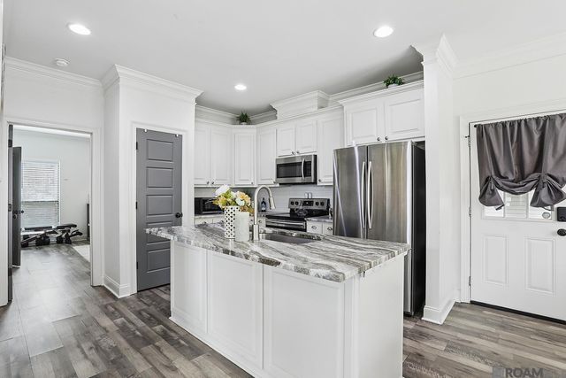12540 S Lakeshore Dr, Walker, LA 70785