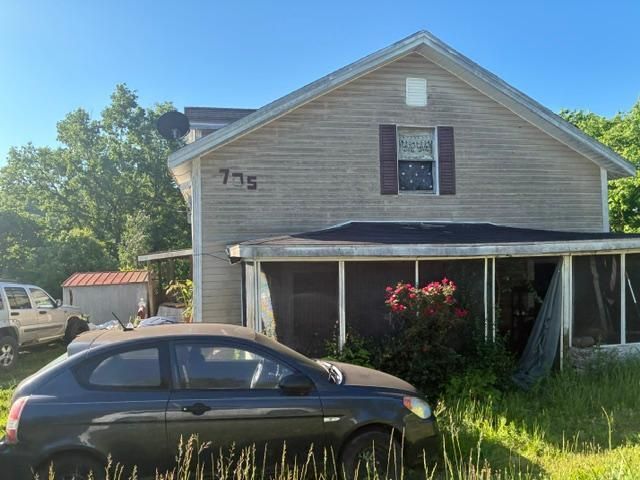 705 Hillcrest Avenue, Frankfort, KY 40601