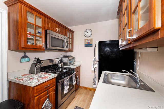 136-59 Jewel Avenue A, Flushing, NY 11367