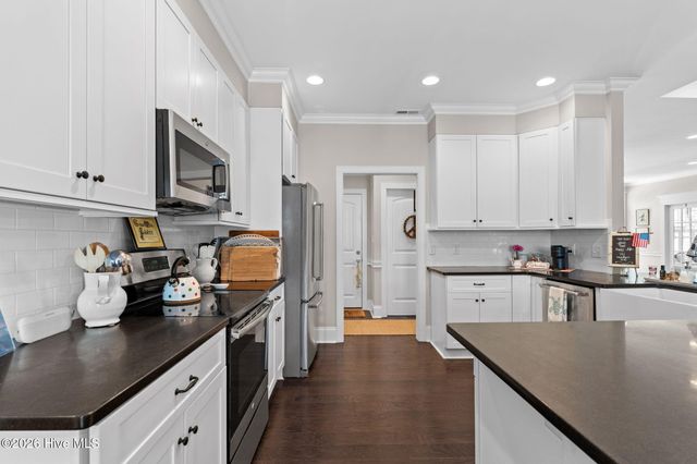927 Green Pointe Drive, Sunset Beach, NC 28468