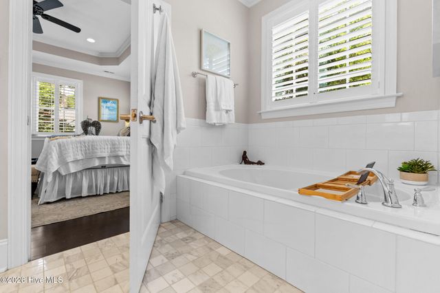 927 Green Pointe Drive, Sunset Beach, NC 28468
