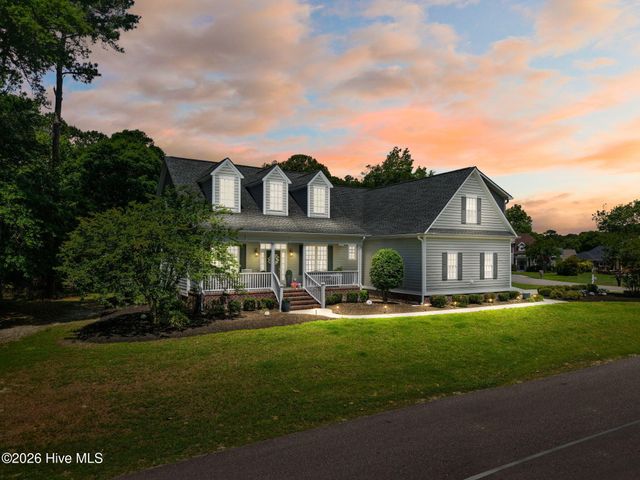 927 Green Pointe Drive, Sunset Beach, NC 28468